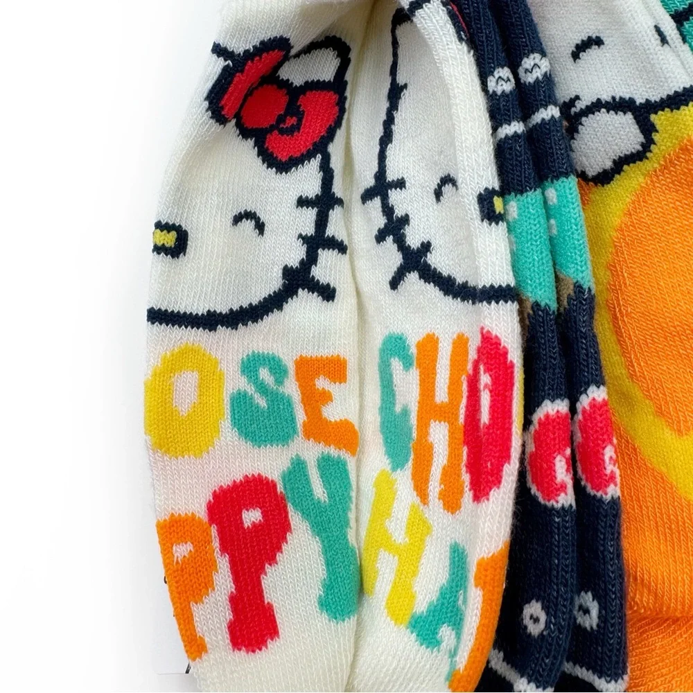 Hello Kitty Sanrio Womens No Show Socks Hippie Groovy Hippy Gift Peace Yin Yang